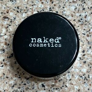 NAK Black Setting Powder Makeup Essential